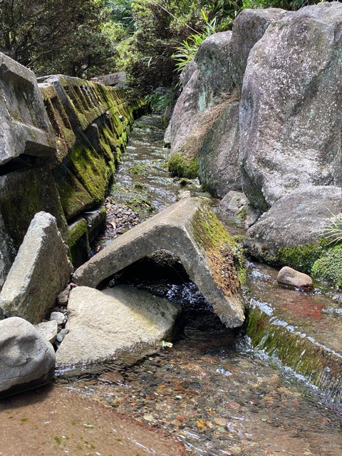 太郎迫神社の湧水