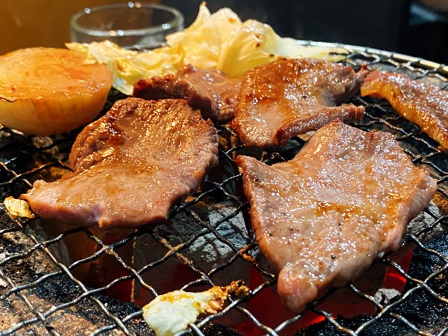 大衆炭火焼肉にくよか