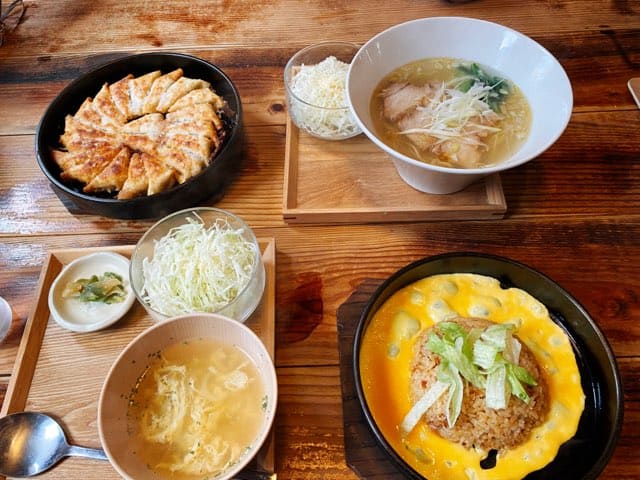 鉄なべ餃子くまもと総本店