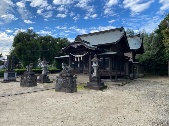 中無田熊野座神社の銘水